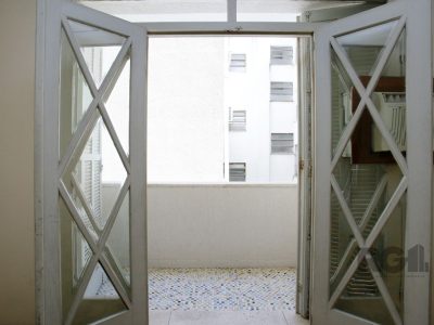 Apartamento à venda com 119m², 3 quartos, 1 vaga no bairro Independência em Porto Alegre - Foto 5