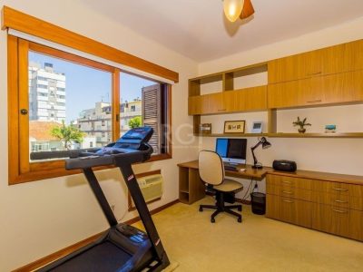 Apartamento à venda com 154m², 3 quartos, 1 suíte, 2 vagas no bairro Higienópolis em Porto Alegre - Foto 30