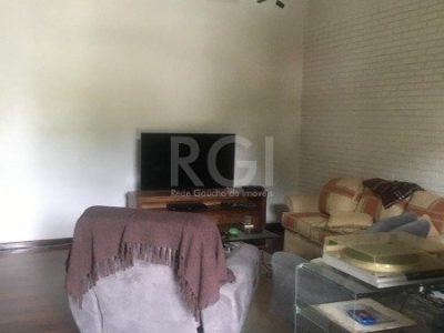 Casa à venda com 406m², 3 quartos, 1 suíte, 4 vagas no bairro Três Figueiras em Porto Alegre - Foto 20