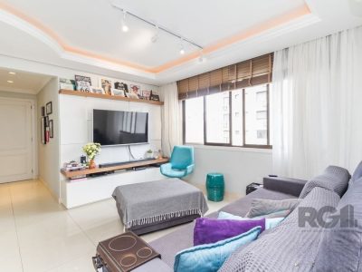 Apartamento à venda com 146m², 3 quartos, 1 suíte, 2 vagas no bairro Petrópolis em Porto Alegre - Foto 6