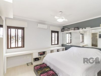 Apartamento à venda com 146m², 3 quartos, 1 suíte, 2 vagas no bairro Petrópolis em Porto Alegre - Foto 12