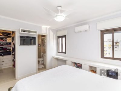 Apartamento à venda com 146m², 3 quartos, 1 suíte, 2 vagas no bairro Petrópolis em Porto Alegre - Foto 14