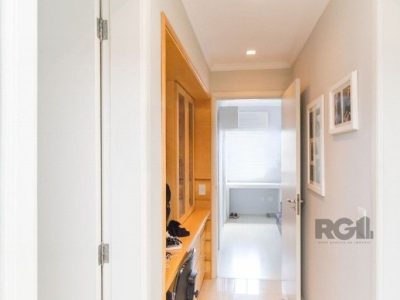 Apartamento à venda com 146m², 3 quartos, 1 suíte, 2 vagas no bairro Petrópolis em Porto Alegre - Foto 11