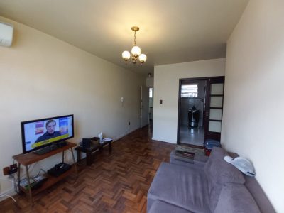 Apartamento à venda com 80m², 3 quartos no bairro Medianeira em Porto Alegre - Foto 4