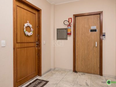 Apartamento à venda com 112m², 3 quartos, 1 suíte, 3 vagas no bairro Higienópolis em Porto Alegre - Foto 46