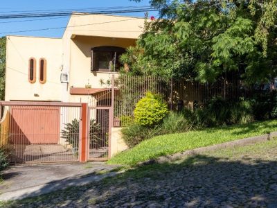 Casa à venda com 345m², 3 quartos, 3 suítes, 2 vagas no bairro Cristal em Porto Alegre - Foto 5