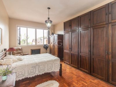 Casa à venda com 203m², 3 quartos, 1 suíte, 2 vagas no bairro Santa Tereza em Porto Alegre - Foto 12