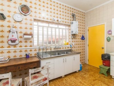 Casa à venda com 203m², 3 quartos, 1 suíte, 2 vagas no bairro Santa Tereza em Porto Alegre - Foto 21