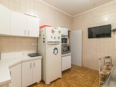 Casa à venda com 203m², 3 quartos, 1 suíte, 2 vagas no bairro Santa Tereza em Porto Alegre - Foto 22