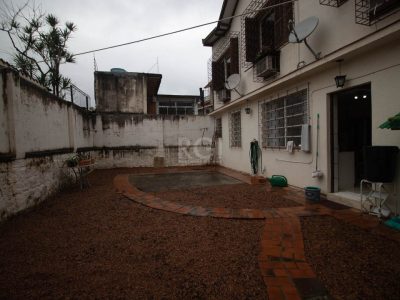 Casa à venda com 203m², 3 quartos, 1 suíte, 2 vagas no bairro Santa Tereza em Porto Alegre - Foto 31