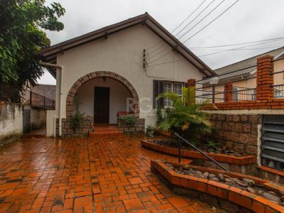 Casa à venda com 203m², 3 quartos, 1 suíte, 2 vagas no bairro Santa Tereza em Porto Alegre - Foto 38