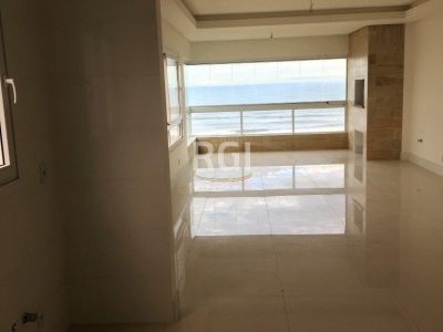 Apartamento à venda com 123m², 3 quartos, 2 suítes, 2 vagas no bairro Centro em Capão da Canoa - Foto 3