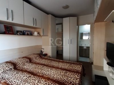 Apartamento à venda com 67m², 3 quartos, 1 suíte, 1 vaga no bairro Partenon em Porto Alegre - Foto 10