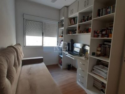 Apartamento à venda com 67m², 3 quartos, 1 suíte, 1 vaga no bairro Partenon em Porto Alegre - Foto 11