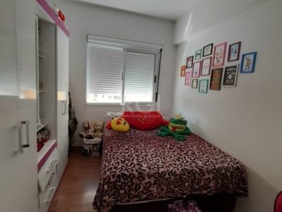 Apartamento à venda com 67m², 3 quartos, 1 suíte, 1 vaga no bairro Partenon em Porto Alegre - Foto 12