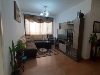 Apartamento à venda com 67m², 3 quartos, 1 suíte, 1 vaga no bairro Partenon em Porto Alegre - Foto 3