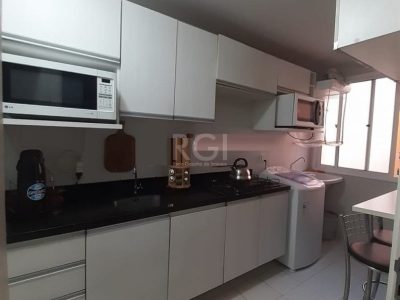 Apartamento à venda com 67m², 3 quartos, 1 suíte, 1 vaga no bairro Partenon em Porto Alegre - Foto 13