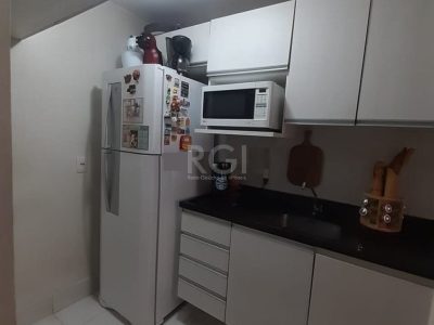 Apartamento à venda com 67m², 3 quartos, 1 suíte, 1 vaga no bairro Partenon em Porto Alegre - Foto 21