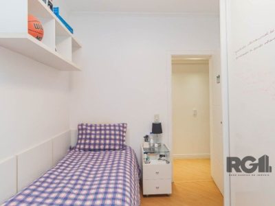 Apartamento à venda com 107m², 3 quartos, 1 suíte, 2 vagas no bairro São João em Porto Alegre - Foto 33