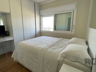 Apartamento à venda com 76m², 2 quartos, 1 suíte, 2 vagas no bairro Petrópolis em Porto Alegre - Foto 9