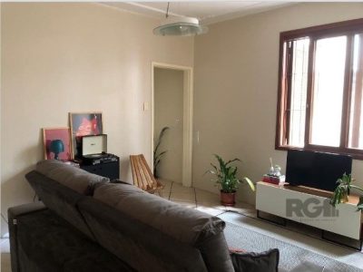 Apartamento à venda com 68m², 2 quartos, 1 suíte no bairro Santana em Porto Alegre - Foto 2