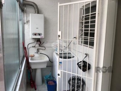 Apartamento à venda com 68m², 2 quartos, 1 suíte no bairro Santana em Porto Alegre - Foto 9