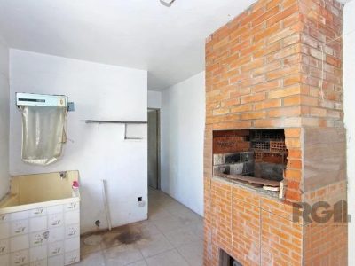 Casa à venda com 350m², 5 quartos, 1 suíte, 4 vagas no bairro Partenon em Porto Alegre - Foto 25