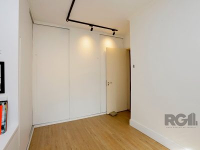 Apartamento à venda com 126m², 3 quartos, 1 suíte, 2 vagas no bairro Higienópolis em Porto Alegre - Foto 14