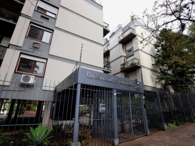 Apartamento à venda com 126m², 3 quartos, 1 suíte, 2 vagas no bairro Higienópolis em Porto Alegre - Foto 2