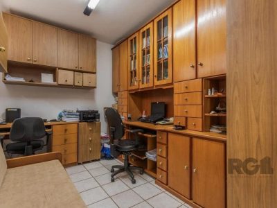 Cobertura à venda com 266m², 3 quartos, 1 suíte, 2 vagas no bairro Petrópolis em Porto Alegre - Foto 25