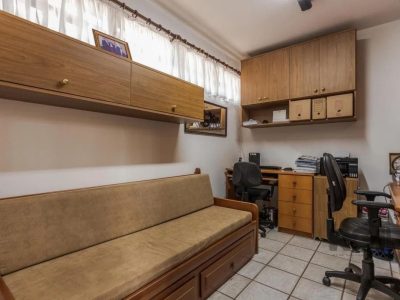 Cobertura à venda com 266m², 3 quartos, 1 suíte, 2 vagas no bairro Petrópolis em Porto Alegre - Foto 27