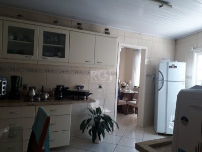 Casa à venda com 152m², 3 quartos, 1 suíte, 1 vaga no bairro Passo d'Areia em Porto Alegre - Foto 14