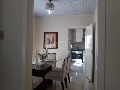 Casa à venda com 152m², 3 quartos, 1 suíte, 1 vaga no bairro Passo d'Areia em Porto Alegre - Foto 10