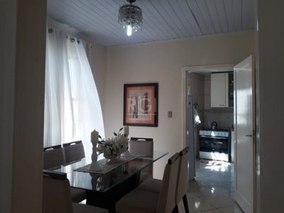 Casa à venda com 152m², 3 quartos, 1 suíte, 1 vaga no bairro Passo d'Areia em Porto Alegre - Foto 12