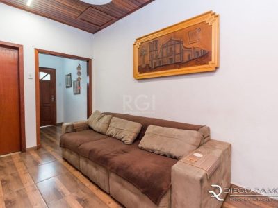 Casa à venda com 120m², 4 quartos, 1 vaga no bairro Medianeira em Porto Alegre - Foto 5