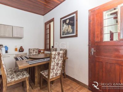 Casa à venda com 120m², 4 quartos, 1 vaga no bairro Medianeira em Porto Alegre - Foto 6