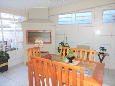 Apartamento à venda com 111m², 3 quartos, 1 suíte, 1 vaga no bairro Petrópolis em Porto Alegre - Foto 3