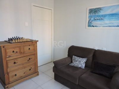 Apartamento à venda com 111m², 3 quartos, 1 suíte, 1 vaga no bairro Petrópolis em Porto Alegre - Foto 12