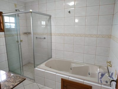 Casa à venda com 220m², 3 quartos, 1 suíte, 4 vagas no bairro Ipanema em Porto Alegre - Foto 19