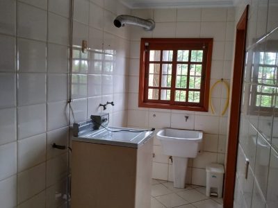 Casa à venda com 220m², 3 quartos, 1 suíte, 4 vagas no bairro Ipanema em Porto Alegre - Foto 32