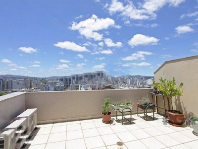 Apartamento à venda com 103m², 2 quartos, 1 suíte, 2 vagas no bairro Cidade Baixa em Porto Alegre - Foto 4