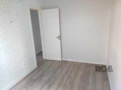 Apartamento à venda com 74m², 3 quartos, 1 vaga no bairro Chácara das Pedras em Porto Alegre - Foto 4