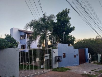 Casa à venda com 244m², 5 quartos, 3 suítes, 6 vagas no bairro Cristal em Porto Alegre - Foto 27