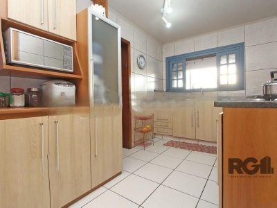 Casa à venda com 400m², 4 quartos, 2 suítes, 3 vagas no bairro Jardim Itu em Porto Alegre - Foto 6