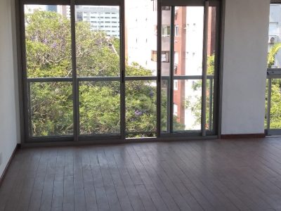 Apartamento à venda com 106m², 3 quartos, 1 suíte, 2 vagas no bairro Menino Deus em Porto Alegre - Foto 4