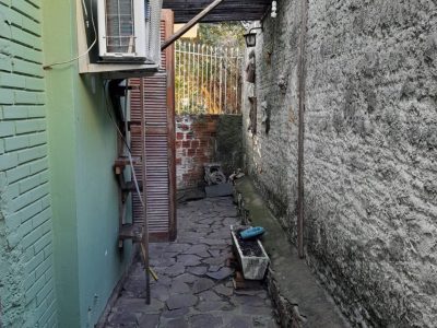 Casa à venda com 104m², 3 quartos, 1 vaga no bairro Santa Tereza em Porto Alegre - Foto 14