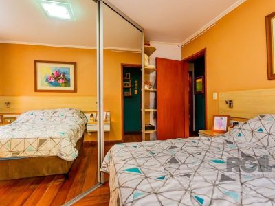 Apartamento à venda com 98m², 3 quartos, 1 vaga no bairro Vila Ipiranga em Porto Alegre - Foto 8