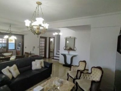 Casa à venda com 248m², 3 quartos, 1 suíte, 2 vagas no bairro Ipanema em Porto Alegre - Foto 5