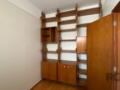 Apartamento à venda com 156m², 4 quartos, 1 suíte, 1 vaga no bairro Centro Histórico em Porto Alegre - Foto 6