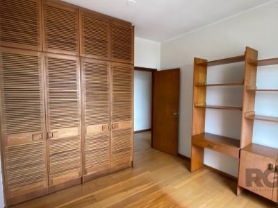 Apartamento à venda com 156m², 4 quartos, 1 suíte, 1 vaga no bairro Centro Histórico em Porto Alegre - Foto 25